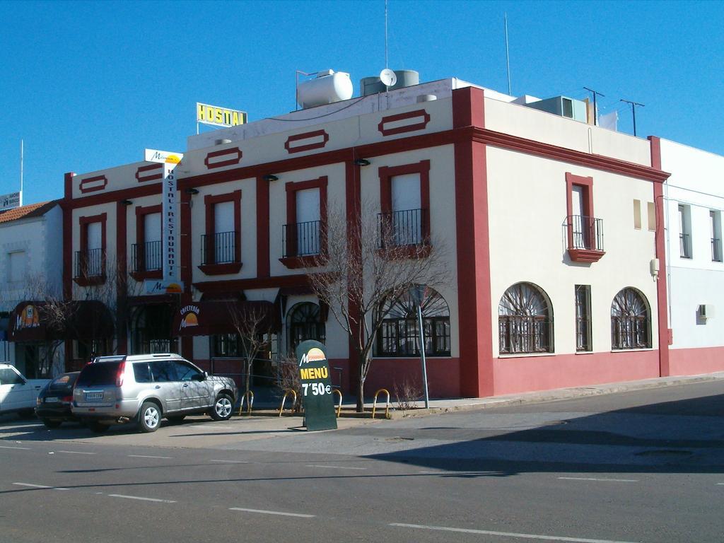 Hostal Restaurante Milenium Torremegía Esterno foto